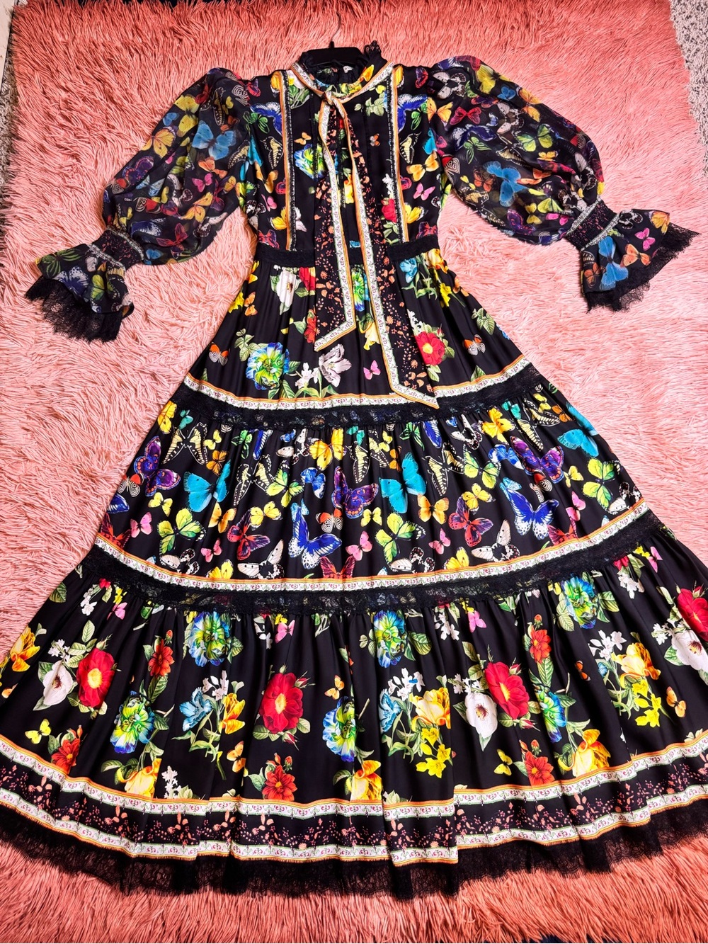Alice + Olivia Camreigh Printed Blouson Sleeve Maxi Dress. Size 8 - Picture 4 of 17